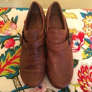 Baretraps 7.5 ankle boot. Softest wearing shoe